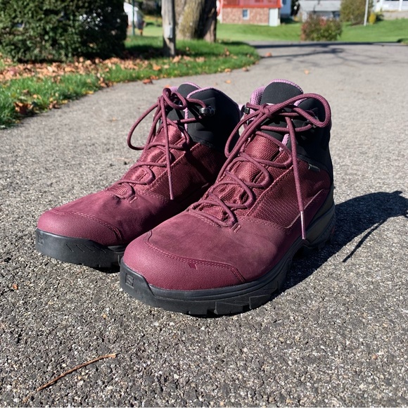 Women’s Salomon Outward GTX Waterproof Hiking Boot - Picture 1 of 13